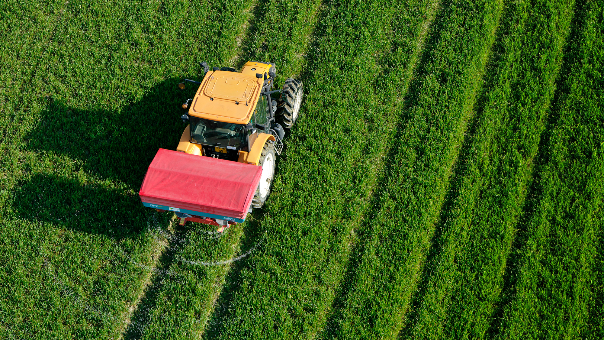 tracteur épandeur de fertilisants